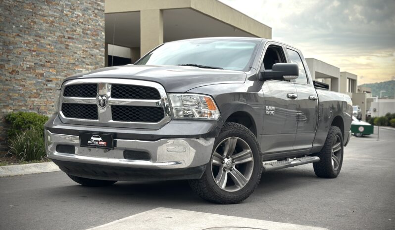 Dodge RAM 1500 SLT 2018 lleno