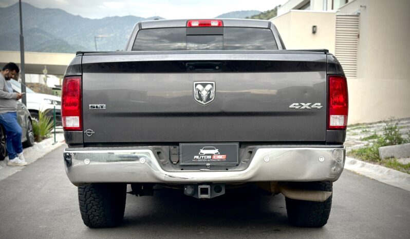 Dodge RAM 1500 SLT 2018 lleno