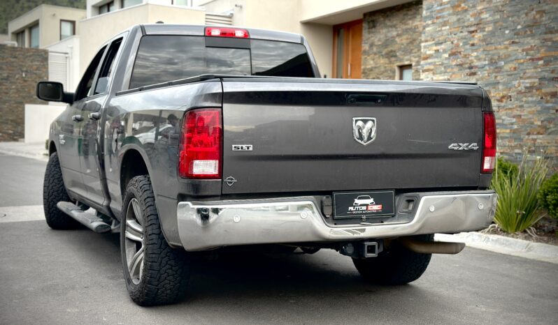 Dodge RAM 1500 SLT 2018 lleno