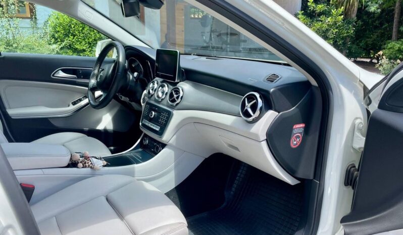 Mercedes Benz GLA 200 Diesel 2018 lleno