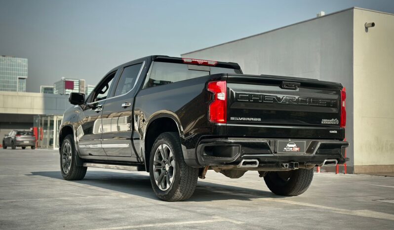 Chevrolet Silverado High Country 2023 lleno