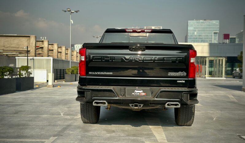 Chevrolet Silverado High Country 2023 lleno