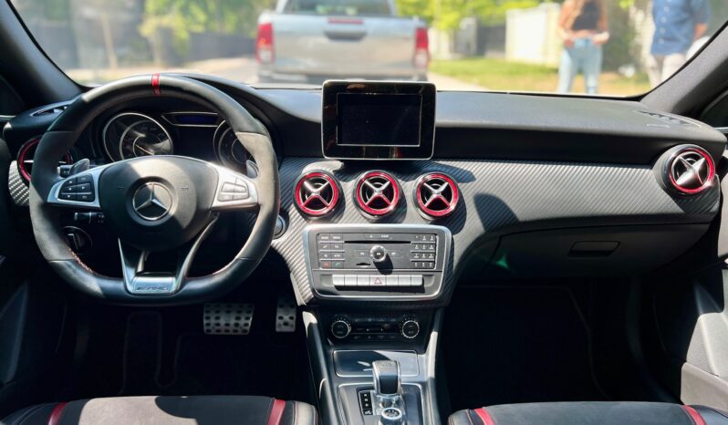 Mercedes Benz A45 AMG 2018 lleno