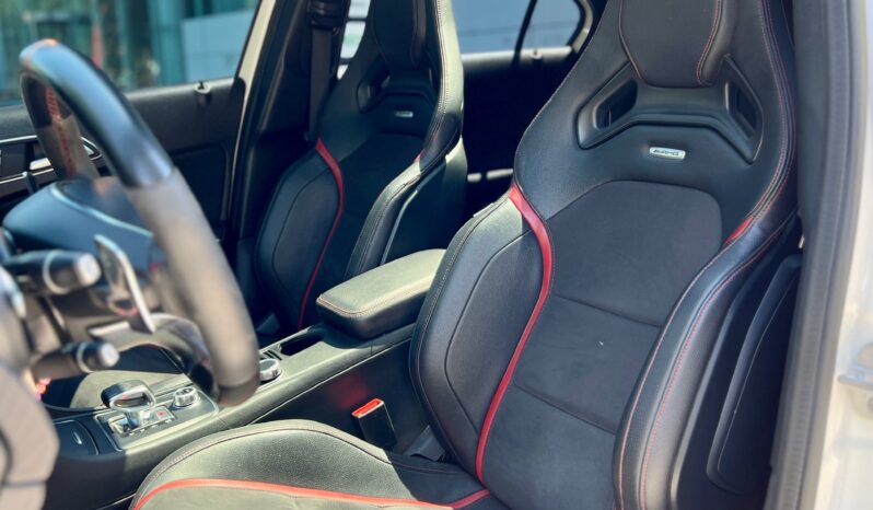 Mercedes Benz A45 AMG 2018 lleno