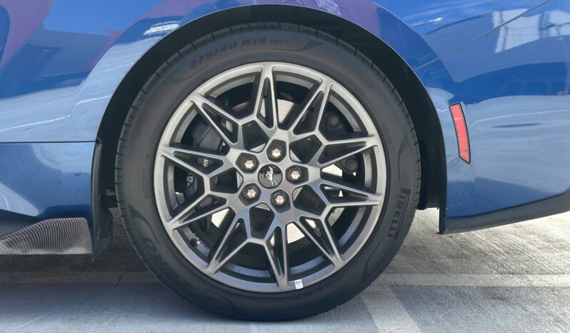 Ford Mustang GT 2025 lleno