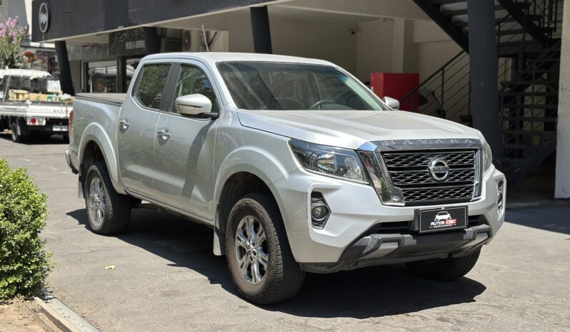 Nissan Navara XE 4X4 2022 lleno